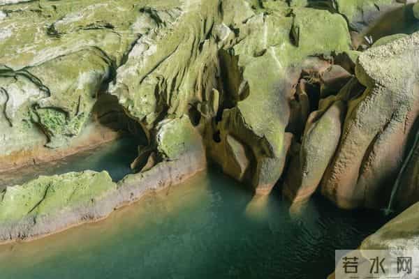 最会“管钱”VS最易“花钱”的三大星座,金钱观差太多!