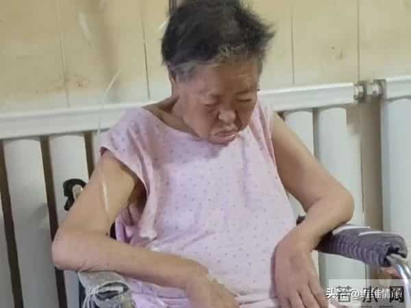 才50天我妈从能说话到永远离开，胃癌和脑梗的残忍，我熬完了全程