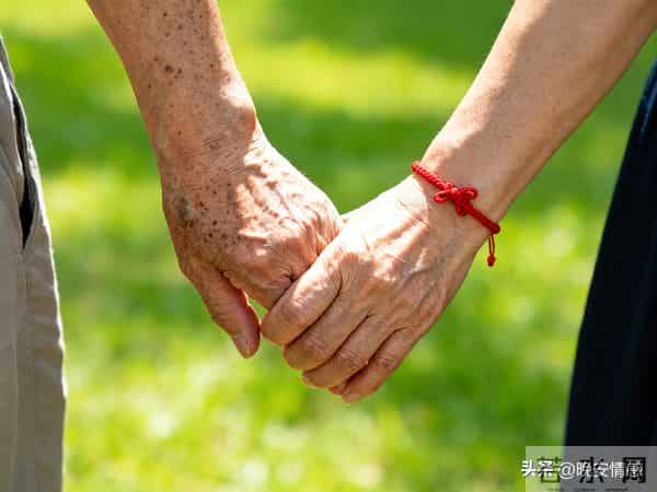 两性关系:多数女人愿意和一个男人长期保持联系,原因往往就5点