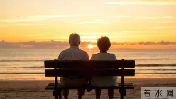 当你老了就会明白,晚年最稳的依靠,是这几件“提前准备的事”
