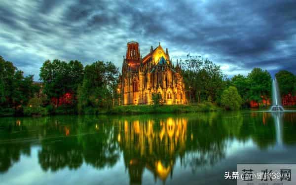 不论和谁相处，你越是这样做，对方越会尊重你，别不信