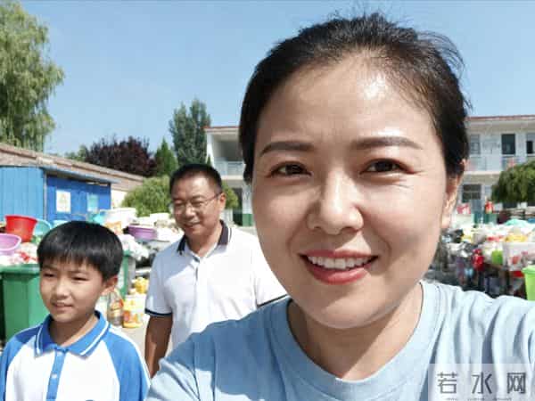 大网红朋友,你好!我特别崇拜你!可以交个朋友吗?