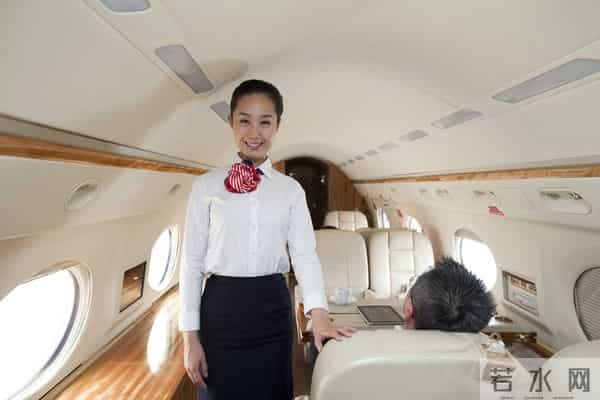 女人与男人交往,为什么要先谈钱,后谈感情,说出来句句戳人心!