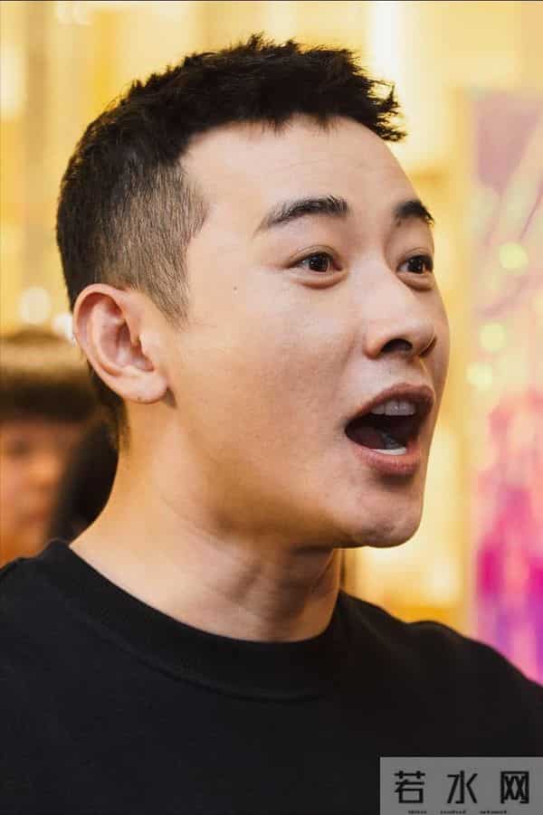 罗晋父亲离世唐嫣守孝,取消生日会的活动,暂时住北京照顾婆婆