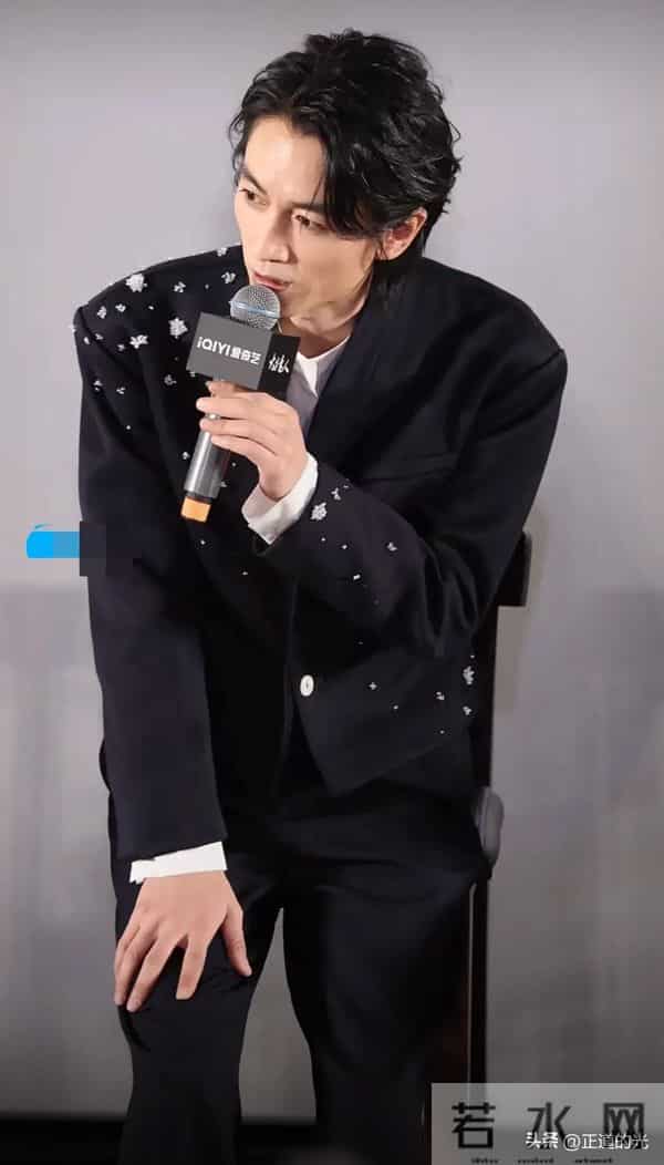 陈晓瘦到100斤火柴人 体力不支 手撑膝盖 有气无力 眼睛老花 被迫营业