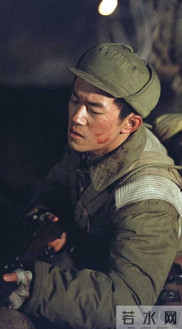 央视专访这次，易烊千玺只字未提赵丽颖，却给赵丽颖提了个醒