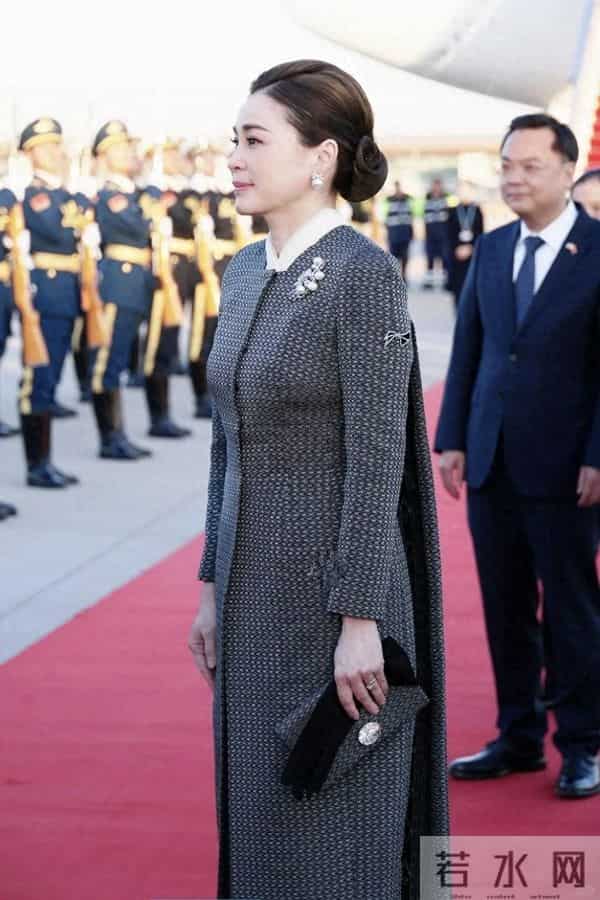 泰国王后苏提达是个狠人