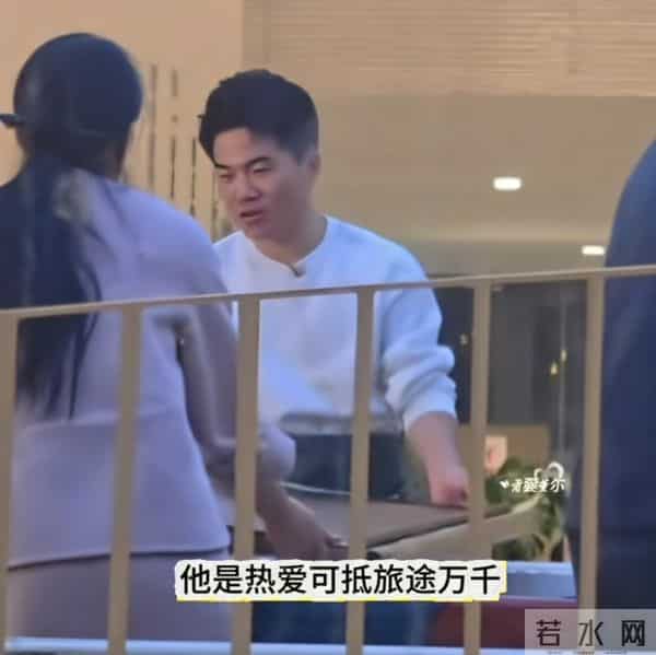 阅山河后董宇辉为啥排班少，潇潇道出个中缘由，网友服气了！