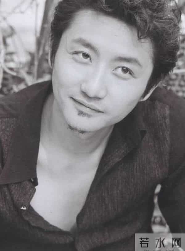 涂松岩做梦也没想到,娶圈外妻子恩爱11年的他,竟在51岁再次翻红