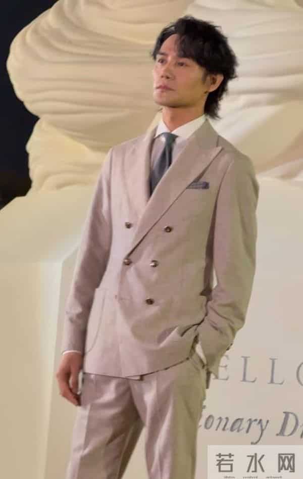 深圳BC红毯太真实,童谣头秃靠边站、胡静嘴歪显老态、王凯瘦脱相