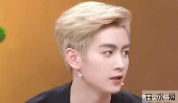 离婚1年,一别两宽,陈晓从不提陈妍希,如今才看懂他到底赢在哪