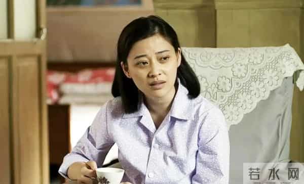 50岁梅婷再破“天花板”，这次，她让蒋欣和整个娱乐圈“沉默”了