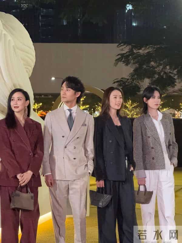 深圳BC红毯太真实,童谣头秃靠边站、胡静嘴歪显老态、王凯瘦脱相