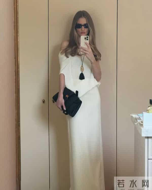 老钱风全面升级!“高净值穿搭”才是今秋顶流