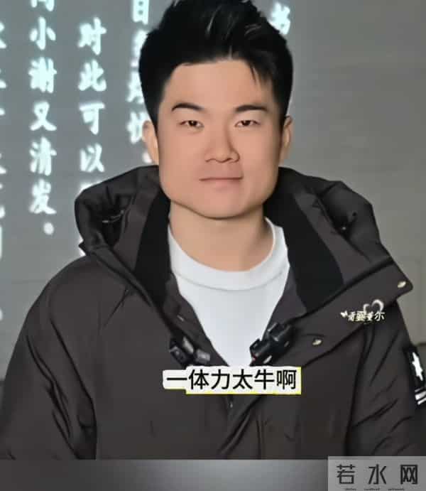 阅山河后董宇辉为啥排班少，潇潇道出个中缘由，网友服气了！