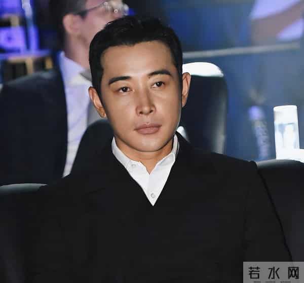 唐嫣罗晋现身葬礼,小细节展现两人深厚感情,力破离婚传闻