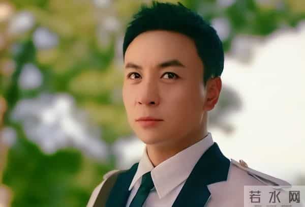 身家亿万亲爹吸血多年,现37岁无人问津的释小龙,究竟做错了啥?