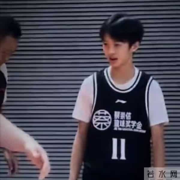 孙俪也没想到，自己和邓超才14岁的儿子，就已经开始为她争光了