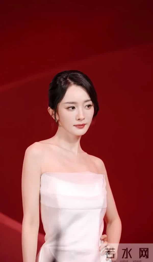 杨幂体态确实太好了!这腰臀比是真实存在的?