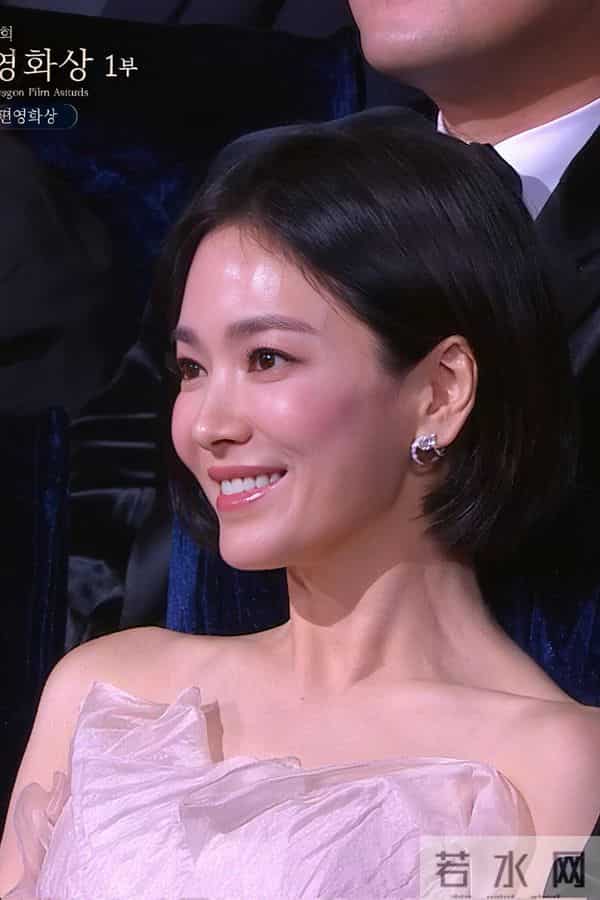 为什么全网都模仿不了宋慧乔?42岁生日宴细节曝光,答案藏不住了