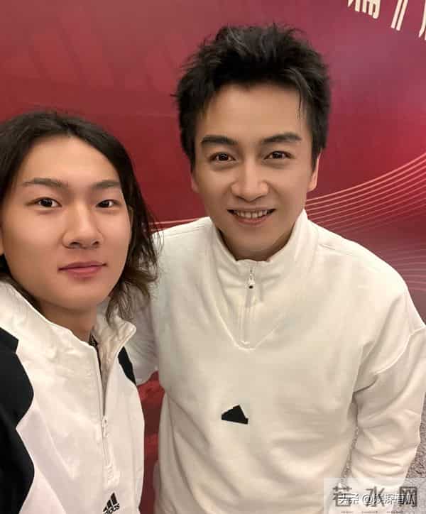 离婚1年,一别两宽,陈晓从不提陈妍希,如今才看懂他到底赢在哪