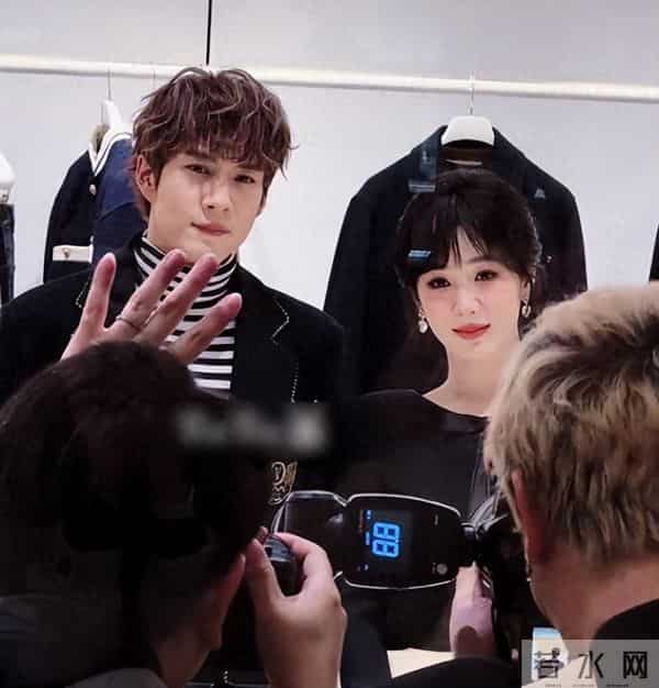 《家业》主演同框：杨紫天鹅颈，韩东君脖短脸圆，卷毛被嘲像大妈