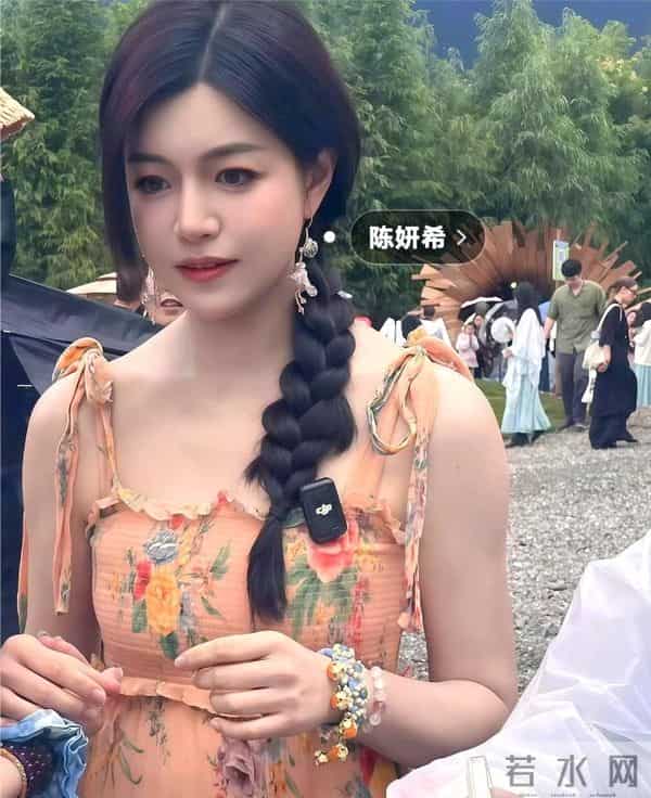 离婚9个月再看陈妍希陈晓:一个暴瘦脱相,一个成“人间水蜜桃”