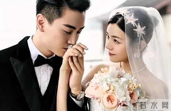 陈晓暴瘦惊现大黄牙!前妻陈妍希却嫩回沈佳宜,状态差太大了