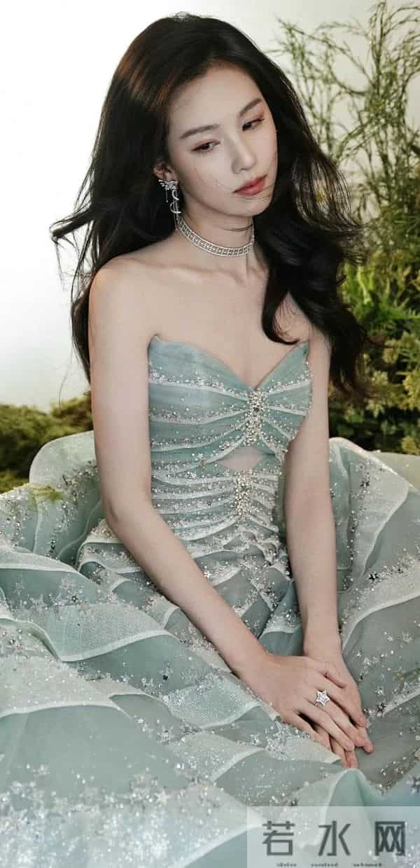 陈都灵,被这样的美貌吸引住啦!又是收集美貌的一天!