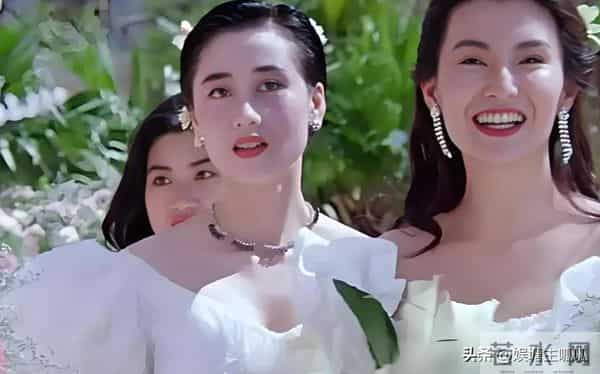 利智算不算顶级大美人？看看她和关之琳、翁虹的合照就有答案了