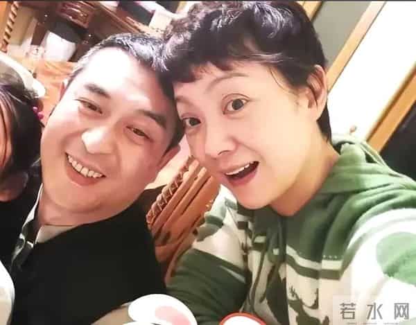 与王海燕离婚传闻真相大白1年,55岁张嘉益近况曝出,一点不意外