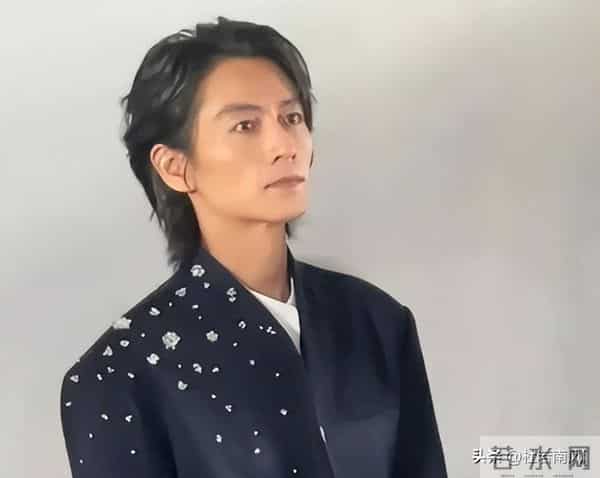 陈晓暴瘦眼神无光,从花样美男变黄子华,网友:终于不怪陈妍希了