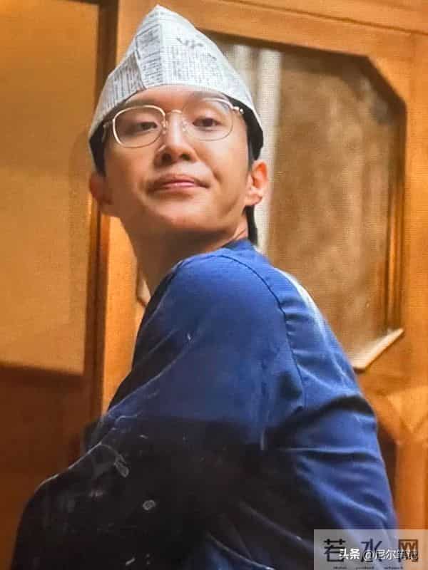 资源咖、演技差,范丞丞入围金莲花奖惹众怒,口碑大翻车骂声一片