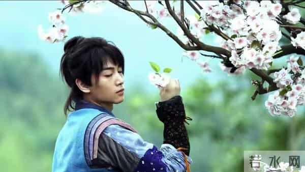 钱再多有什么用?曾经惊艳众人的明星,如今面黄肌瘦,满脸沧桑