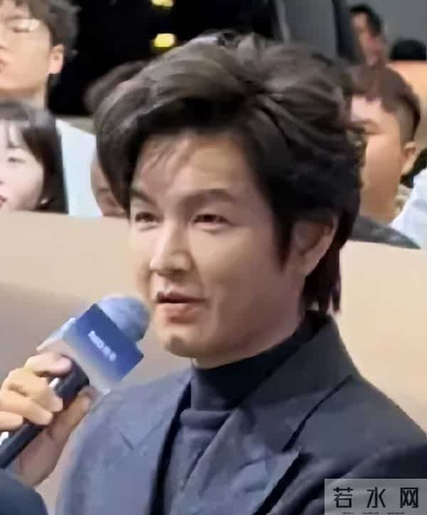 男神钟汉良面相大变,脸部僵硬姨味十足,下巴怪异,老到认不出