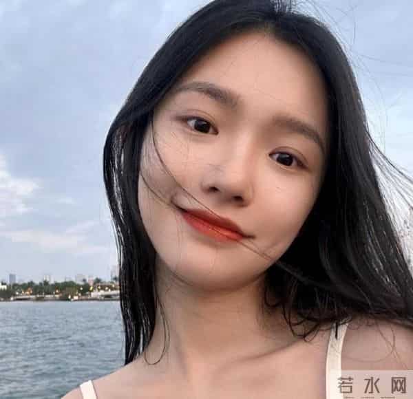 深扒后才发现，与沈腾传绯闻的林允，从不像表面那么简单