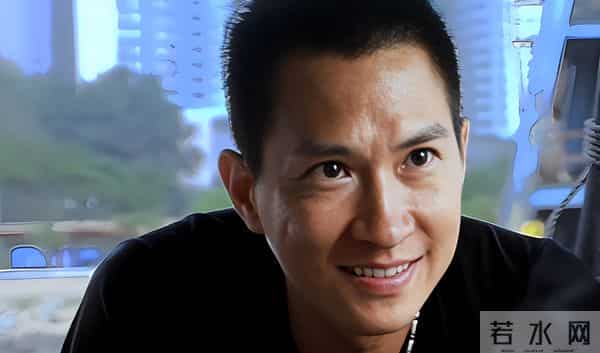 张家辉夫妇真老了!一起吃路边摊,61岁关咏荷脸上老年斑太抢镜