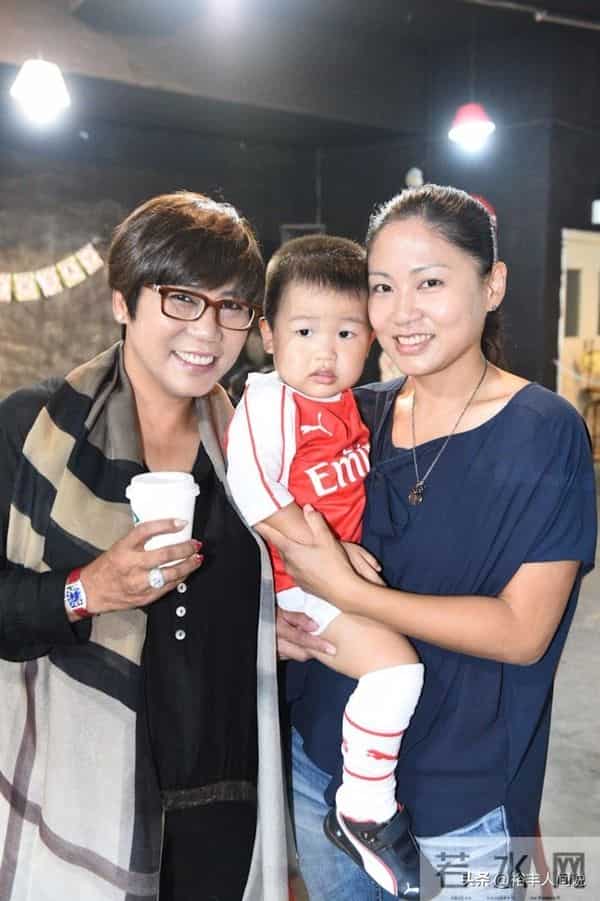 突发!知名港星李丽霞患癌后拒检查,已安排身后事,16岁未婚先孕