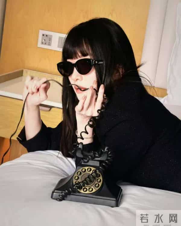 印象变了！39岁江疏影现身活动，离开胡歌的她走上另一条路