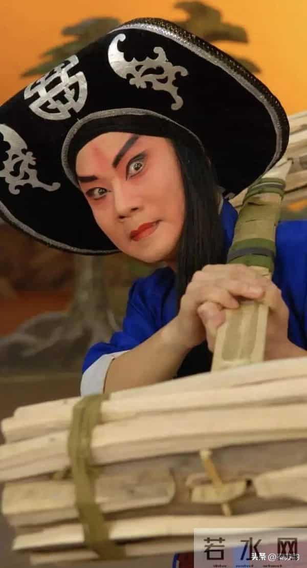 官媒:李小锋开创“锋派”艺术!听听李小锋如何回应