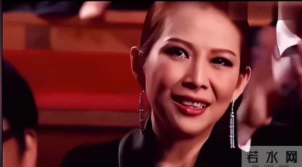 落地凤凰不如鸡？52岁蔡少芬为钱奔波瘦脱相，被王晶嘲讽不上进