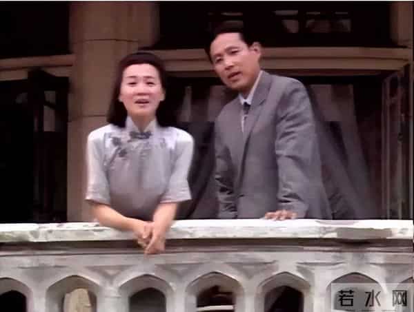 周洁上海墓地现状曝光!鲜花环绕很讲究,三个标志与李媛媛差别大