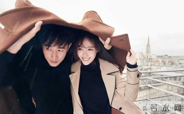 唐嫣操办公公葬礼累到被搀扶,时刻关注老公罗晋,夫妻俩一起用餐