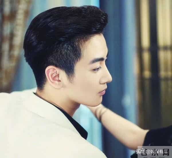 离婚1年,一别两宽,陈晓从不提陈妍希,如今才看懂他到底赢在哪