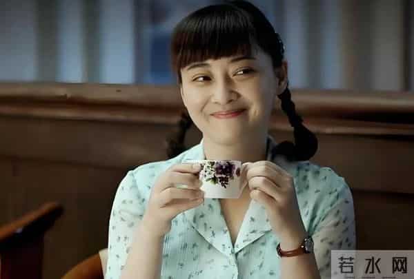 50岁梅婷再破“天花板”，这次，她让蒋欣和整个娱乐圈“沉默”了