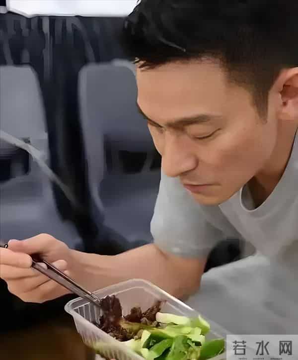 62岁刘德华晒一日三餐,网友炸锅:这才是娱乐圈“最狠”的自律