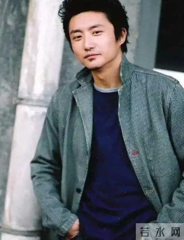 涂松岩做梦也没想到,娶圈外妻子恩爱11年的他,竟在51岁再次翻红