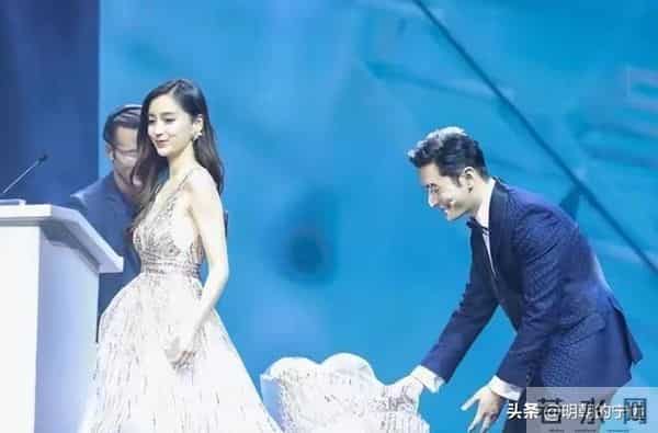 黄晓明彻底输了,这次杨颖和叶珂联手,撕下了他仅剩的体面