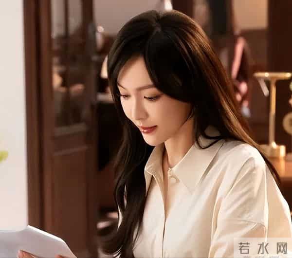 唐嫣现身罗晋父亲葬礼,两人并排走招待宾客,此前两人被传婚变