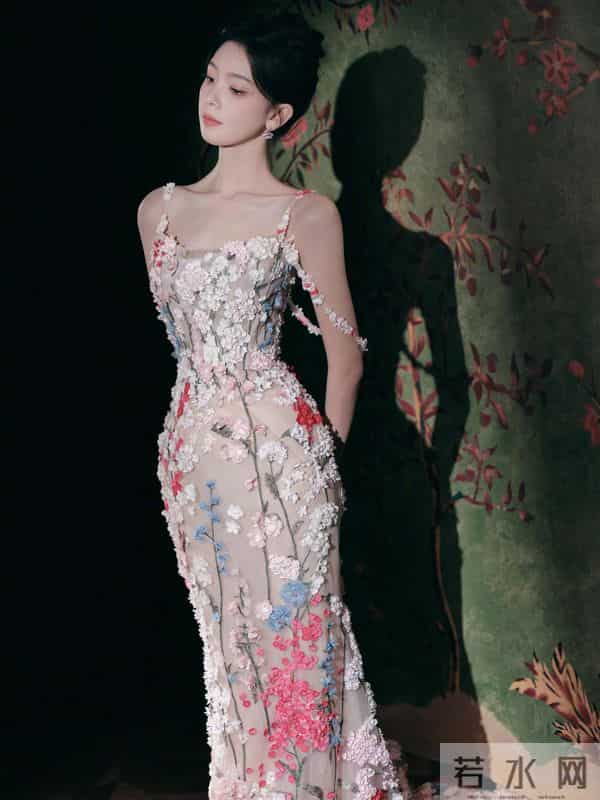 陈瑶太美了吧 之前演的岳绮罗 太美了